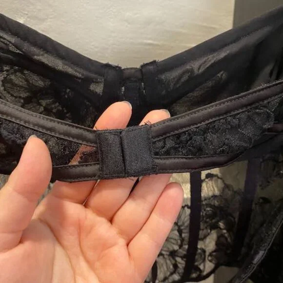 Sade Top - Picture 10 of 15